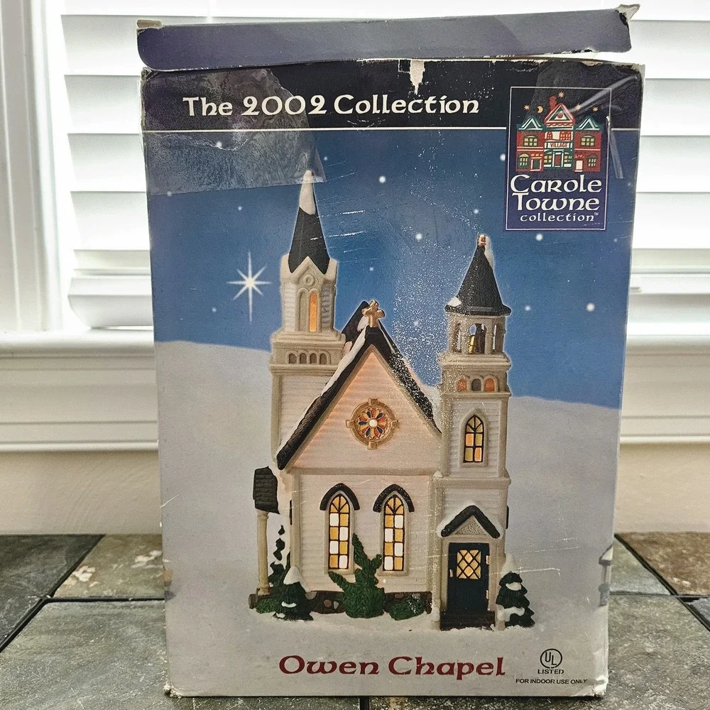 Carole Towne Owen Chapel 2002 •Lighted Church w/ Cord • Lemax Manufactured • Box